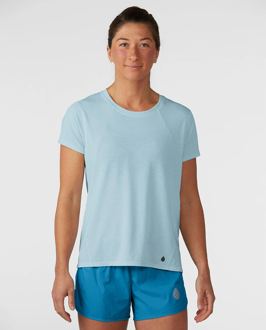 Stio Women's Divide Shift Short Sleeve Shirt - Lightweight Hiking & Outdoor Shirt 2 Stio Women's Divide Shift Short Sleeve Shirt - Lightweight Hiking & Outdoor Shirt - Image 2