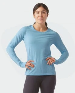 Stio Women's Divide Tee LS - Lightweight Long Sleeve Shirt for Camping, Hiking, and Outdoor Lifestyle -Stio Sales Shop W Divide Tech Tee LS Summer Cloud 3 Top