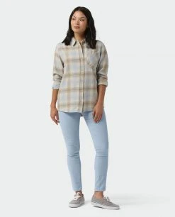 Stio Women's Dovetail Lightweight Flannel Shirt - Soft Camp & Lifestyle Shirt 40 Stio Women's Dovetail Lightweight Flannel Shirt - Soft Camp & Lifestyle Shirt -Stio Sales Shop W Dovetail Lightweight Flannel Shirt Bone White Plaid 4