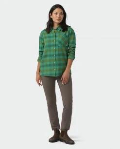 Stio Women's Dovetail Lightweight Flannel Shirt - Soft Camp & Lifestyle Shirt 46 Stio Women's Dovetail Lightweight Flannel Shirt - Soft Camp & Lifestyle Shirt -Stio Sales Shop W Dovetail Lightweight Flannel Shirt Greenery Plaid 4