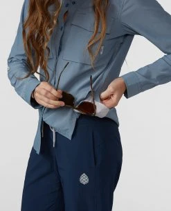 Stio Women's Eddy Guide Long Sleeve Shirt - Camp & Paddle Comfort -Stio Sales Shop W Eddy Guide Shirt River Shimmer 4