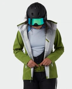 Stio Women's Environ Jacket - Premium Ski & Snowboard Jacket for Women -Stio Sales Shop W Environ Jacket Forest Olive 2